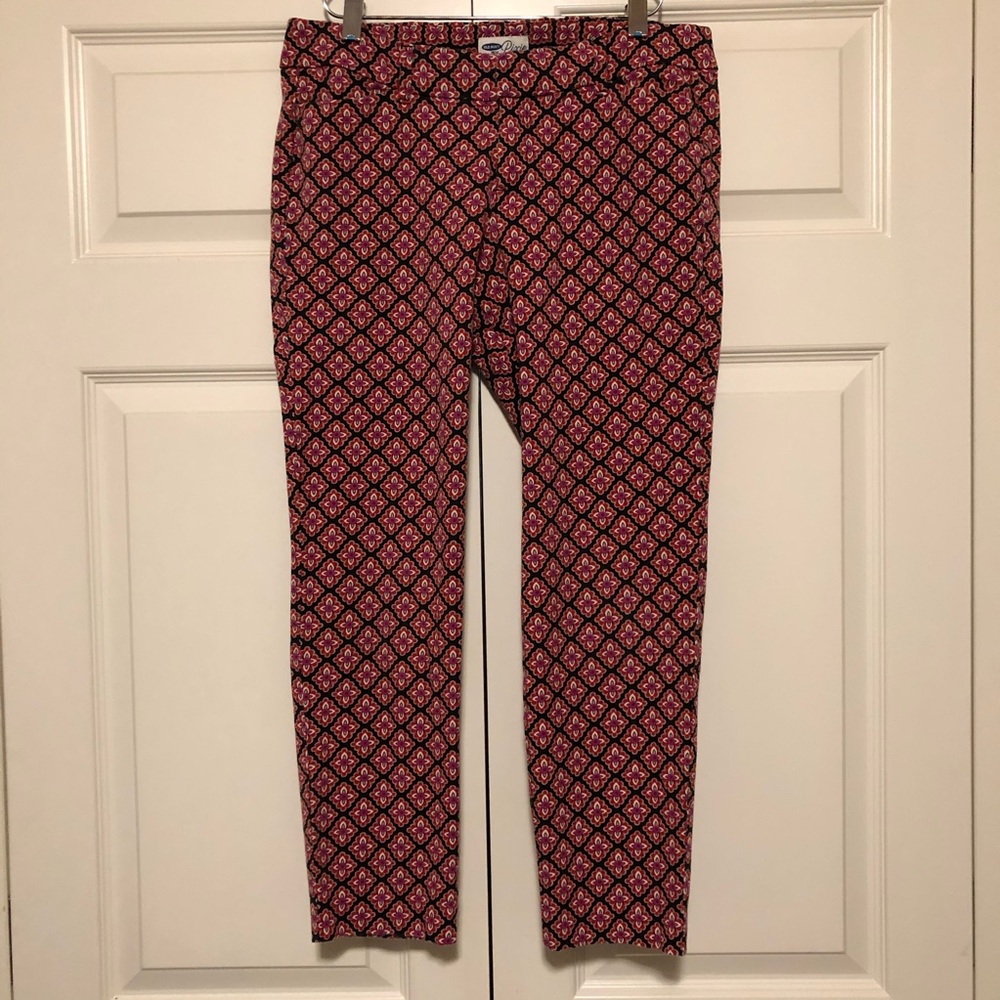 Old Navy Pixie Pant
